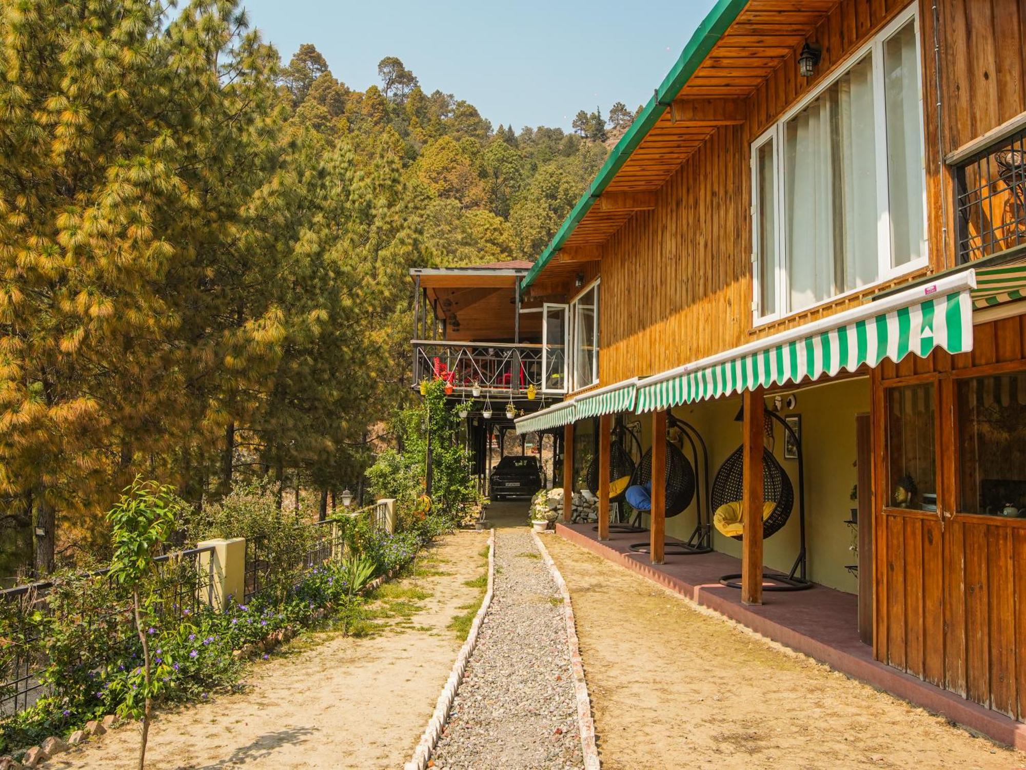 Thehimalayanliving Whistling Pines Otel Mukteshwar Dış mekan fotoğraf