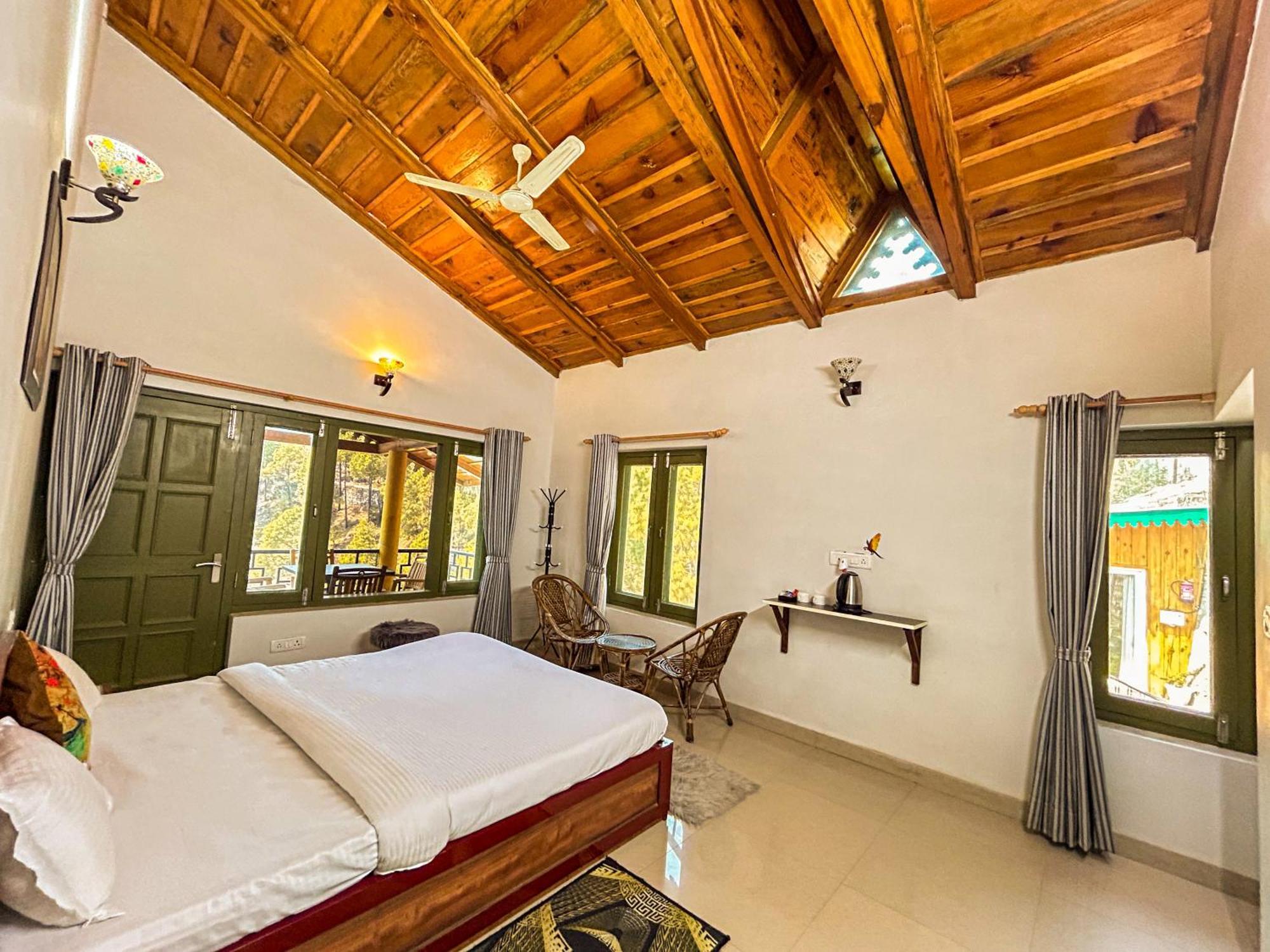Thehimalayanliving Whistling Pines Otel Mukteshwar Dış mekan fotoğraf