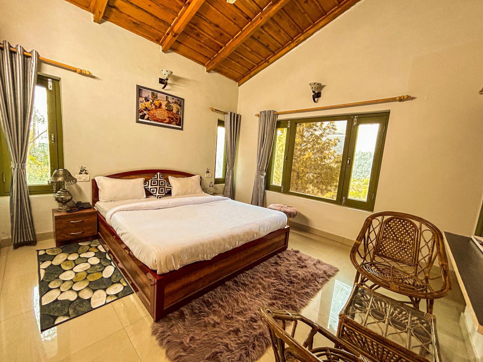 Thehimalayanliving Whistling Pines Otel Mukteshwar Dış mekan fotoğraf