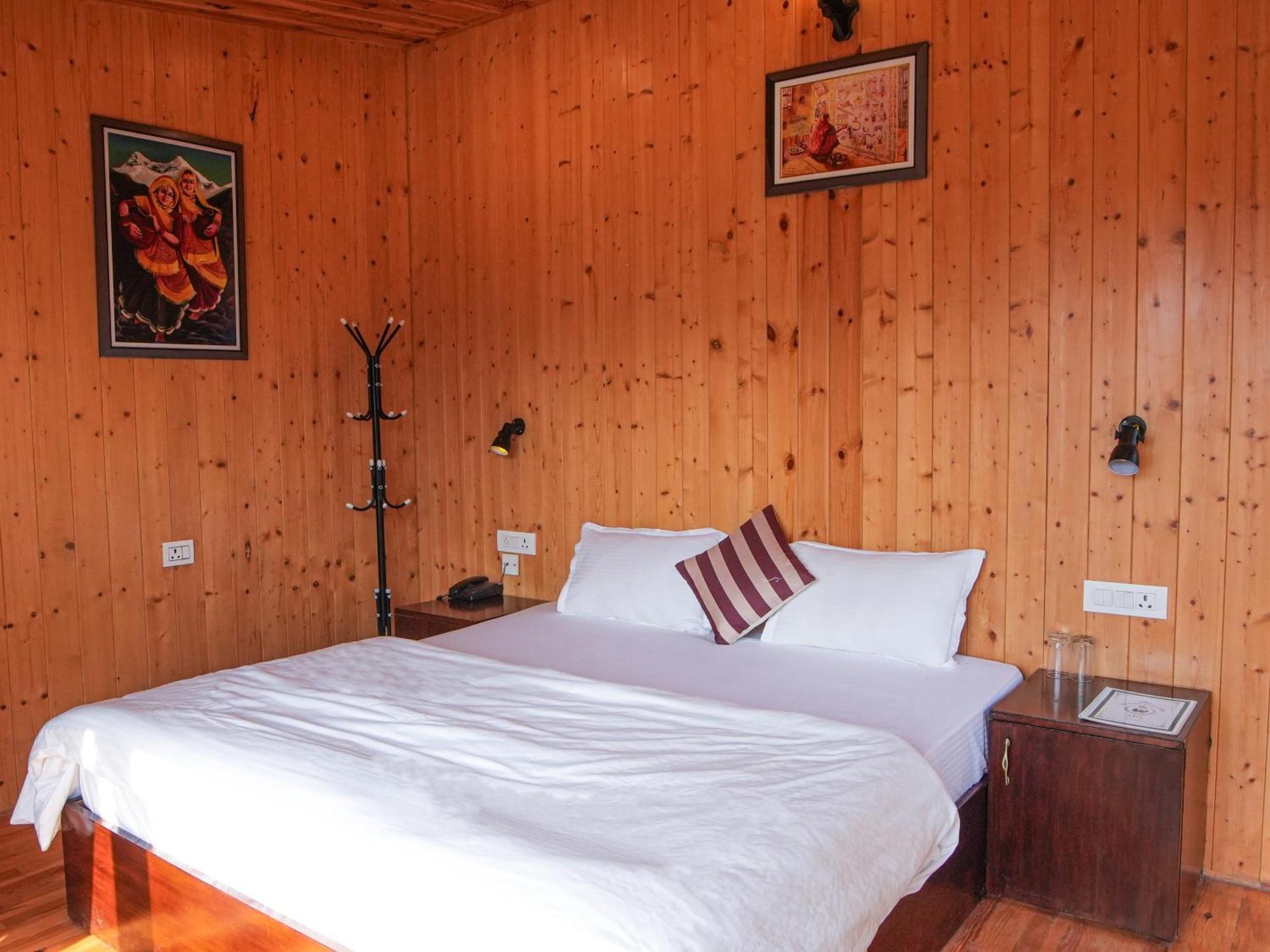 Thehimalayanliving Whistling Pines Otel Mukteshwar Dış mekan fotoğraf